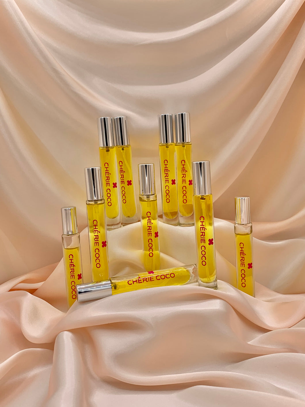 DELICATE ROMANCE PERFUME OIL DELUXE ROLL-ON